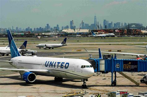 19 Facts About United Airlines - Facts.net