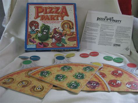 Vintage 1987 COMPLETE Pizza Party Game by VintageByThePound on Etsy | Pizza party games, Pizza ...