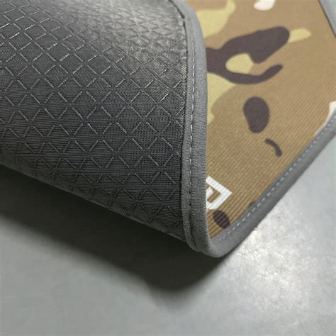 OCTAGON ANTI-SLIP FLOOR MATS - CAMO - PLAYMAX GAMING