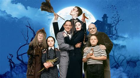 The Addams Family (1991) — Gothic HD Wallpaper