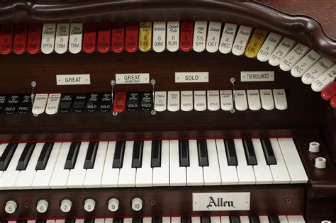 Allen TH323 Theatre Organ