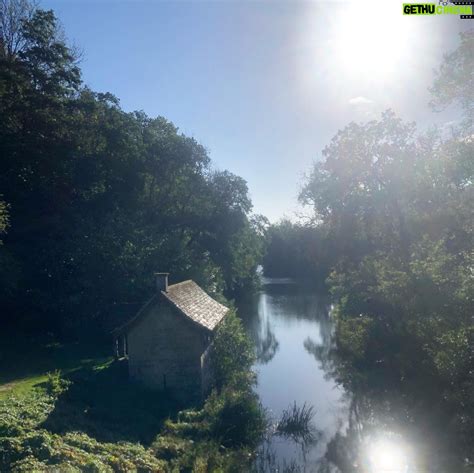 Amelia Warner Instagram – Morning run.. had to keep stopping to take ...