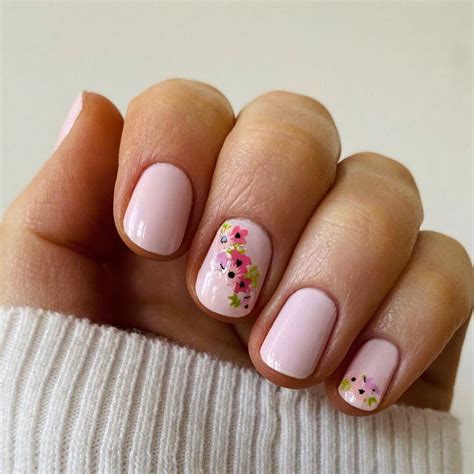 Pretty Easy Nail Designs For Short Nails