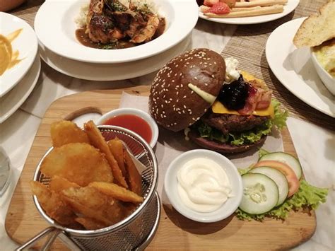 CAFE BELMONT, Pasay - Menu, Prices & Restaurant Reviews - Tripadvisor