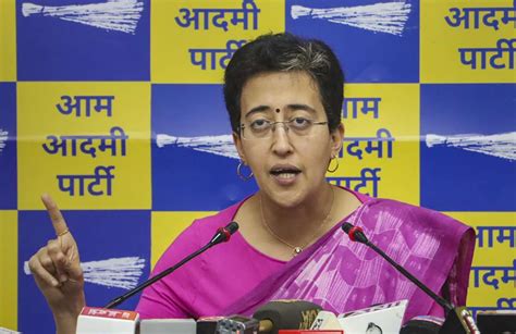 दिल्ली: चीफ सेक्रेटरी पर भ्रष्टाचार के आरोप, मंत्री आतिशी ने सीएम को ...