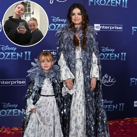 How Old Is Selena Gomez Sister: Selena Gomez 2025 - FYNSR