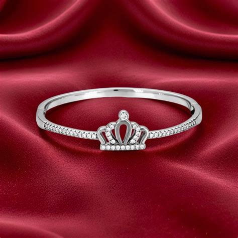 Crown Bracelet–Sterling Silver & Regal Brilliance – Rubicstone