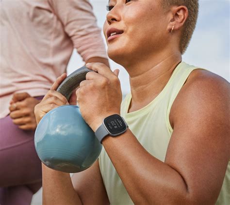 Fitbit Versa 4 Light Weight Fitness Smart Watch With GPS
