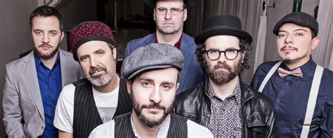 VAMOS A MORIR - Paté de Fuá - LETRAS.COM