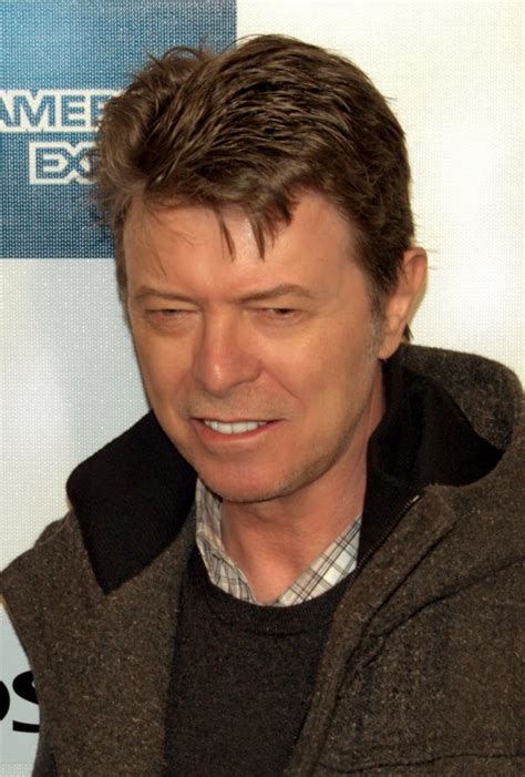 File:David Bowie at the 2009 Tribeca Film Festival.jpg - Wikimedia Commons