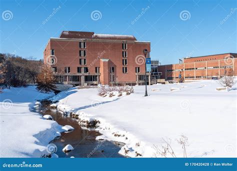 McIntyre Library at the University of Wisconsin-Eau Claire Editorial ...
