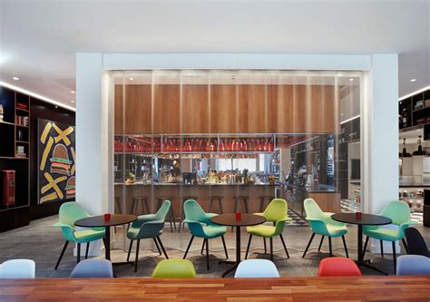 citizenM Tower of London | concrete | Archello