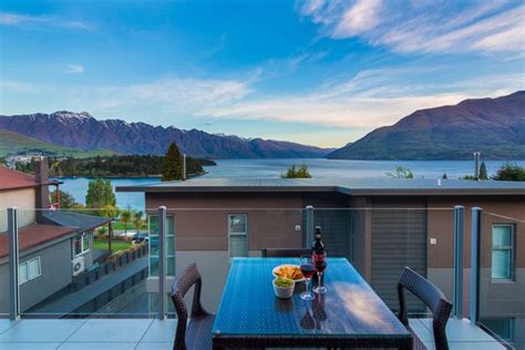 LAKERIDGE QUEENSTOWN - Apartment Reviews, Photos, Rate Comparison ...