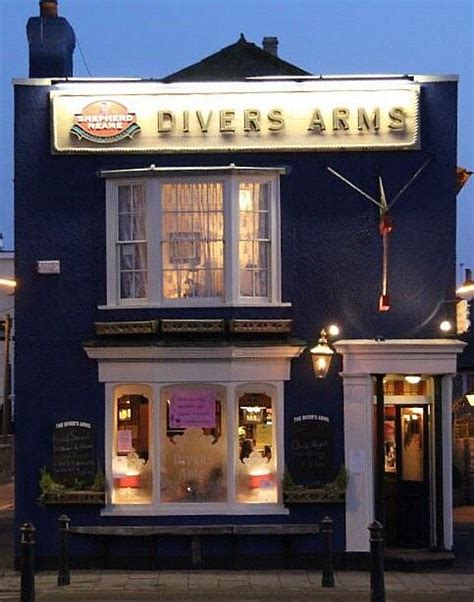 DIVERS ARMS (2026) All You Need to Know BEFORE You Go (with Photos ...