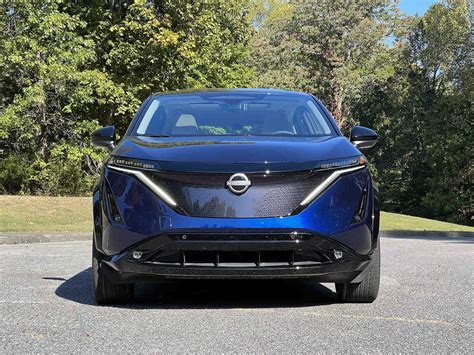 Nissan Ariya 2023 : Un VUS électrique parfaitement moyen – L'annuel de l'automobile
