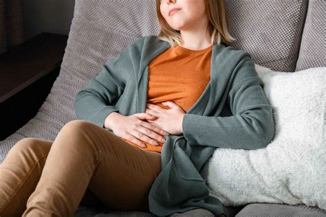 Bloating During Ovulation - Signs and Tips to Manage