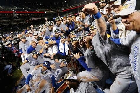 KC Royals honoring 1985, 2015 World Series teams with gala