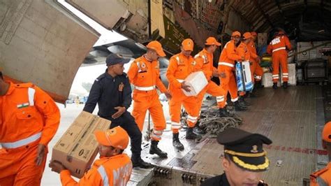 Cyclone Ditwah impact: Scenes of damage, resilience across Sri Lanka ...