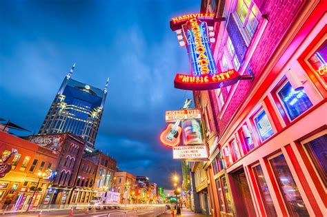 Your Guide to the Best Restaurants and Bars in Nashville