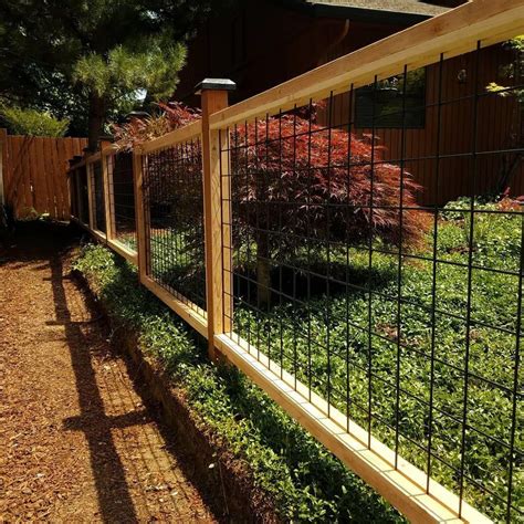 10 Best Hog Wire Fence Design And Ideas For Your Backyard