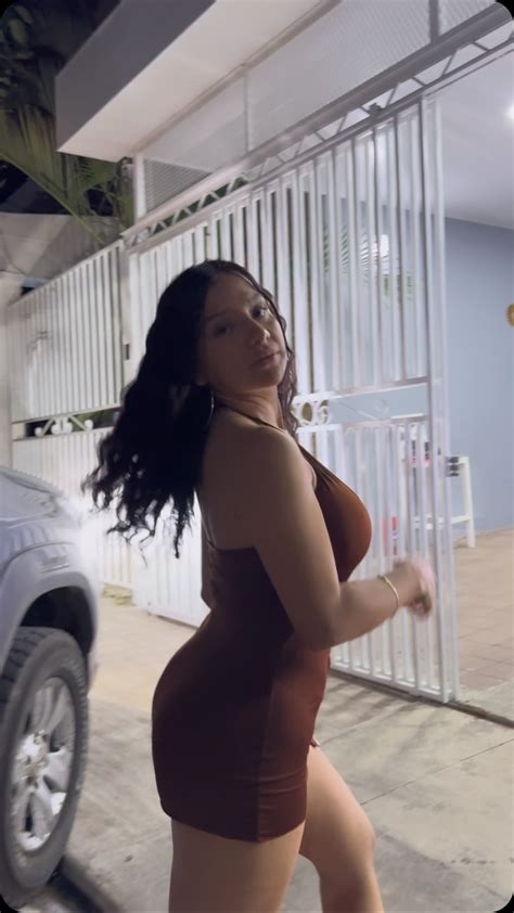 Gabriela Rivas💋 | Lo hacemos Salvadoreño? 🇸🇻🇭🇳 ️ @soysupremo_ | Instagram