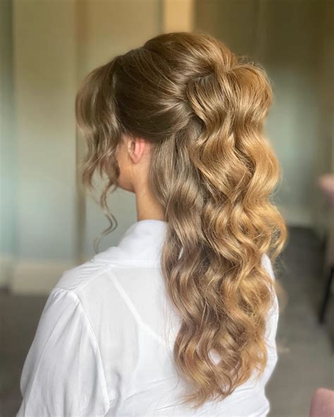 18 Bridal Hair Half Up Half Down Style Ideas | ThriveNaija