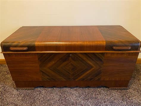 1940s Vintage Cedar Chest by Lane #048110 at 1stDibs | 1940 lane cedar ...