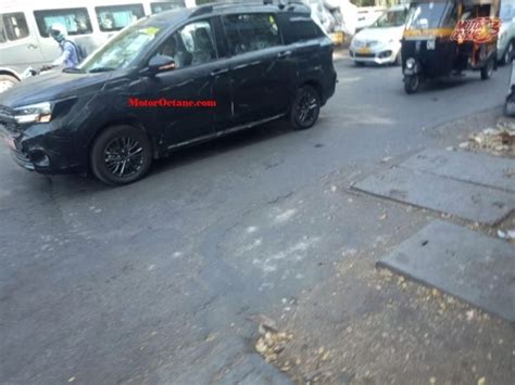 Maruti Suzuki Ertiga Cross Spied – Looks more sporty and gets a 6-seat ...