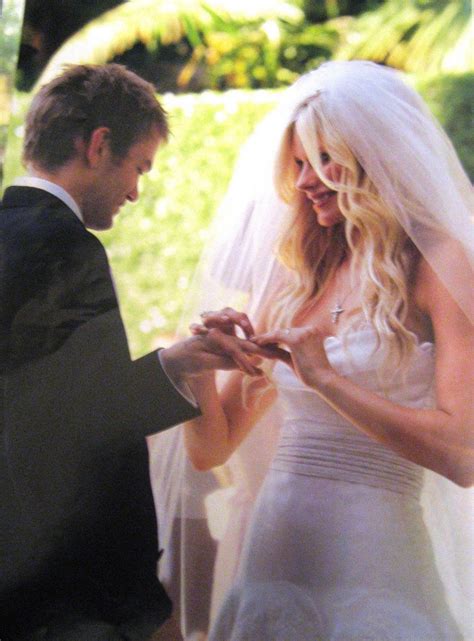 Red Carpet Wedding: Avril Lavigne and Deryck Whibley - Red Carpet Wedding