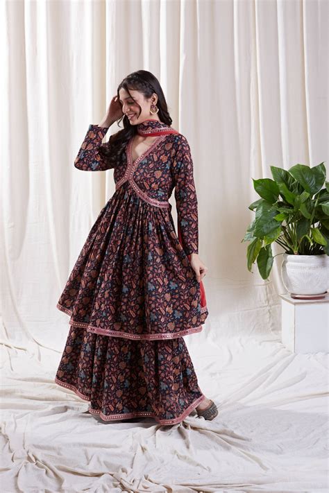 Avni Black Kurta set – Hasttvam