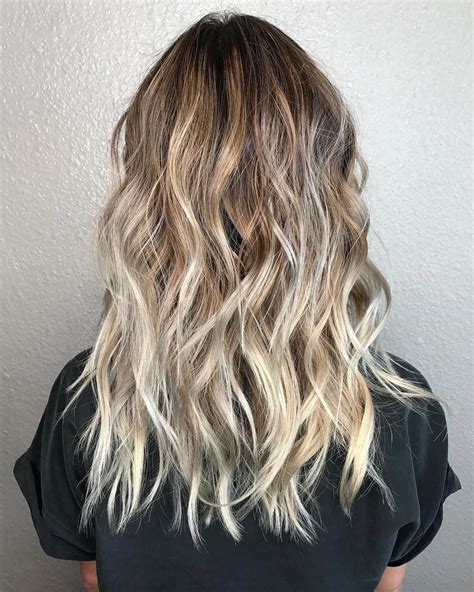 Below Shoulder Length Wavy Hairstyles