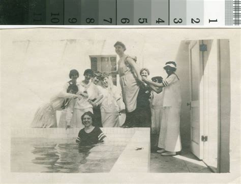 Retro Pool Ladies 的图像结果