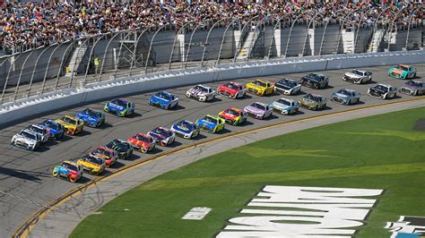 NASCAR teams flex, Tony Stewart's role, soccer shot-clocks |HEY WILLIE
