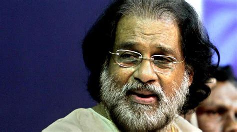 Singer Yesudas seeks permission to enter Padmanabhaswamy Temple