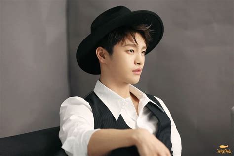 Seo In Guk | 서인국 — phi3nk: Behind The Photoshoot of 1st Look (Part ...