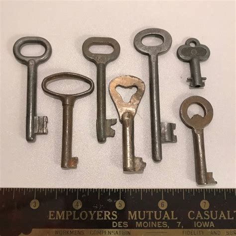 Vintage Skeleton Keys lot of 7 Antique Skeleton Keys From | Etsy