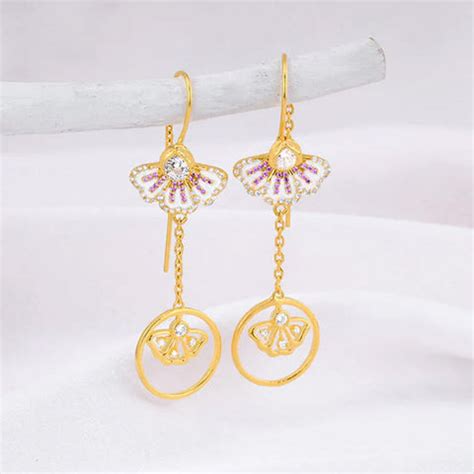 Fall in Love with Sui Dhaga Earrings: Your Go-To Collection – GIVA