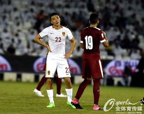 中国男足客场0:1不敌卡塔尔_ 视频中国