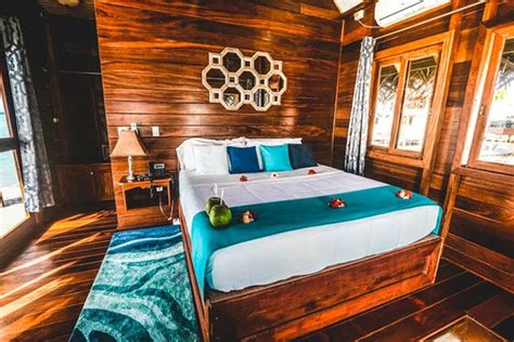 AZUL PARADISE (Isla Bastimentos) - Villa Reviews, Photos, Rate ...