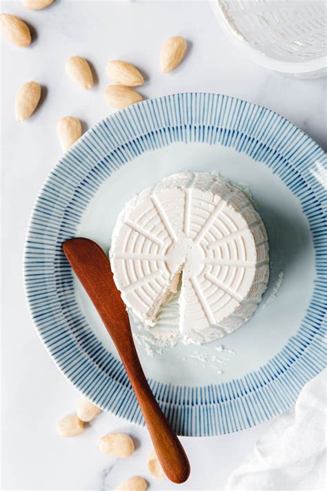 Veganer Ricotta aus Mandeln · Eat this!
