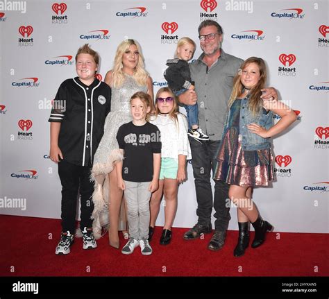 Liam Aaron McDermott, Tori Spelling, Finn Davey McDermott, Dean ...
