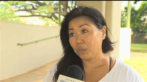 Volunteers engage with Kupuna at Lunalilo Home for Mandela Day