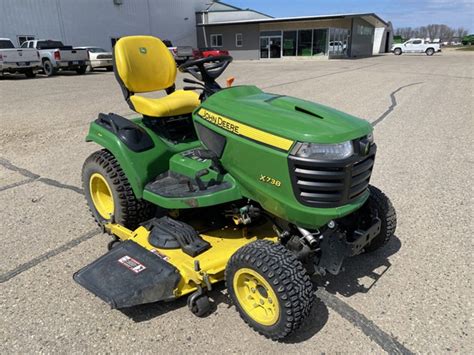 John Deere X738 4WD 的图像结果