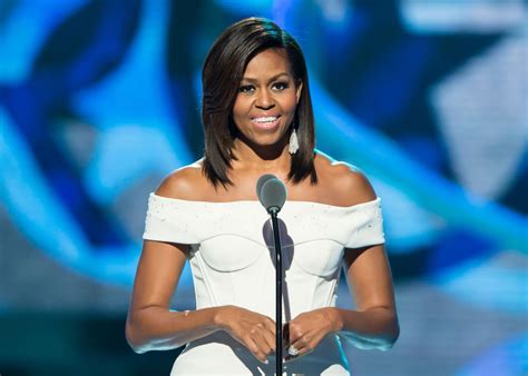 Michelle Obama's 7 Best Arm Moments | Vogue