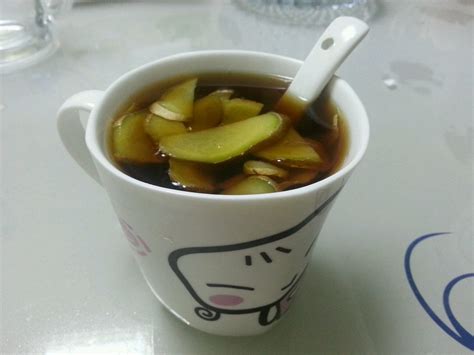 红糖姜汤的做法_【图解】红糖姜汤怎么做如何做好吃_红糖姜汤家常做法大全_溪溪YF_豆果美食