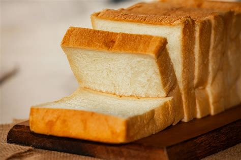 You Need To Eat Lots Of Carbs After Running To Help You Recover! - The Running Channel