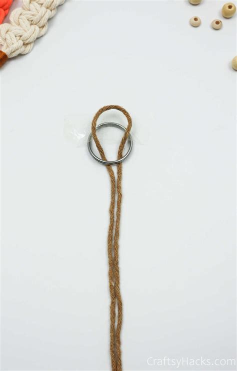 DIY Macrame Keychain (Step-by-Step Tutorial) - Craftsy Hacks