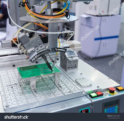 Assembly Line Welding Robot 的图像结果