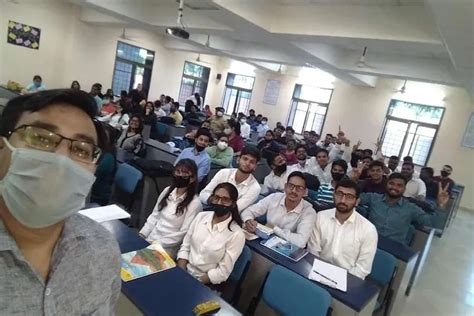 IBS Dehradun Campus: Photos, Virtual Tour