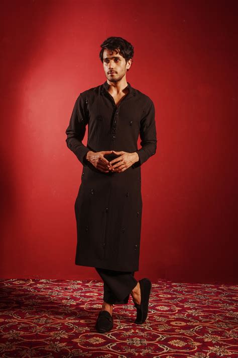 Black Kurta Embezzled with Motifs Design – Phantom Threads India